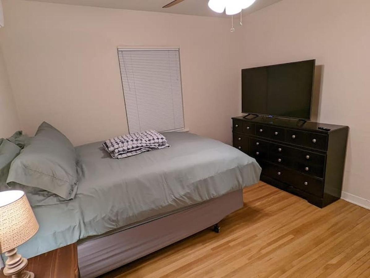 Amazing 2Br Home - Steps To Unm North Campus Αλμπουκέρκι Εξωτερικό φωτογραφία